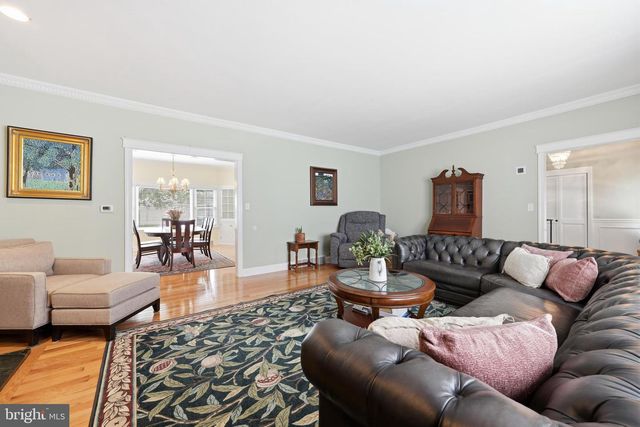 720 BELLEVUE AVE, Hammonton, NJ 08037