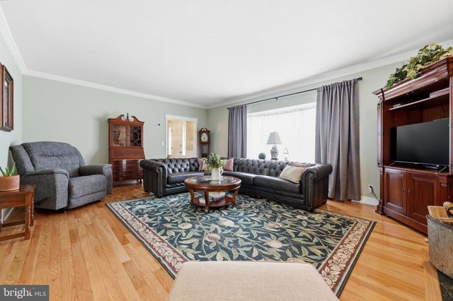 720 BELLEVUE AVE, Hammonton, NJ 08037