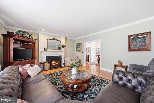 720 BELLEVUE AVE, Hammonton, NJ 08037