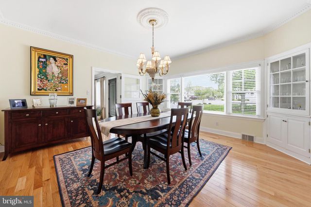 720 BELLEVUE AVE, Hammonton, NJ 08037