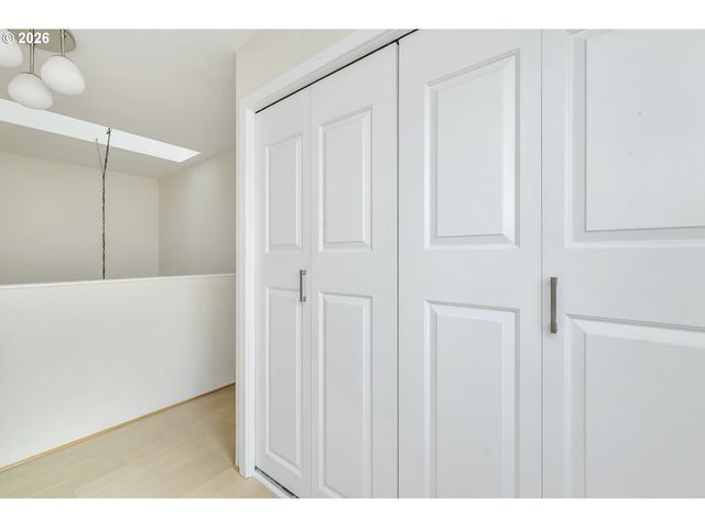 2040 TITAN Ter, West Linn, OR 97068