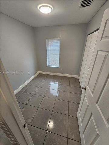 1128 NW 101st St, Miami, FL 33150