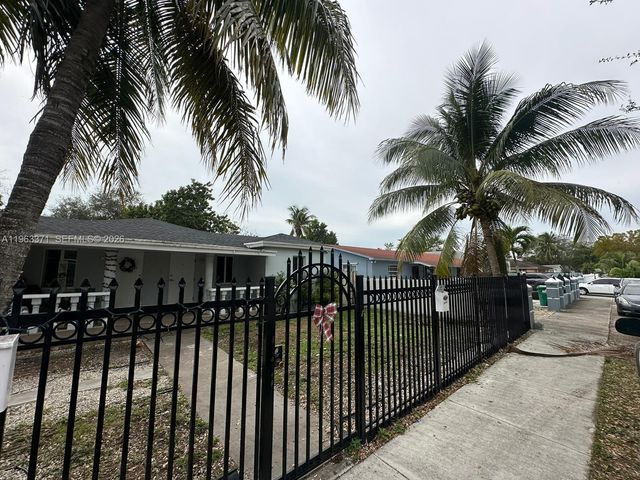 1128 NW 101st St, Miami, FL 33150