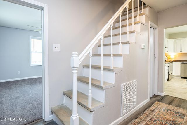 6944 Berry Lane, Knoxville, TN 37914