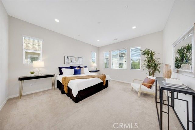 104 Sculpture, Irvine, CA 92618