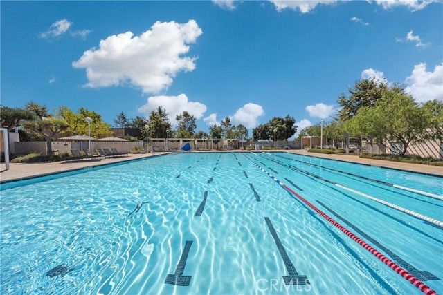 104 Sculpture, Irvine, CA 92618