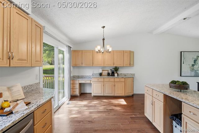 5620 Eastman Boulevard, West Bloomfield, MI 48323