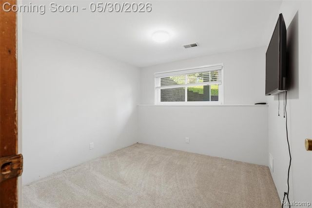 5620 Eastman Boulevard, West Bloomfield, MI 48323