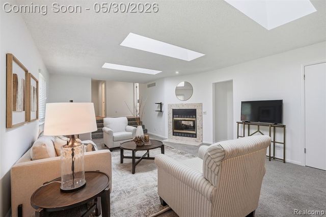 5620 Eastman Boulevard, West Bloomfield, MI 48323