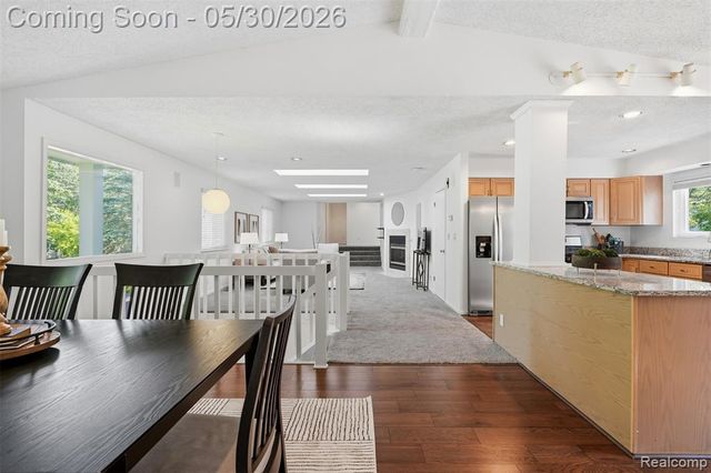 5620 Eastman Boulevard, West Bloomfield, MI 48323