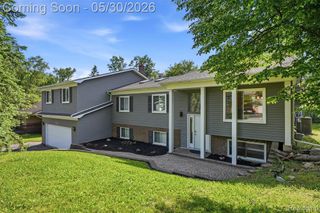 5620 Eastman Boulevard, West Bloomfield, MI 48323