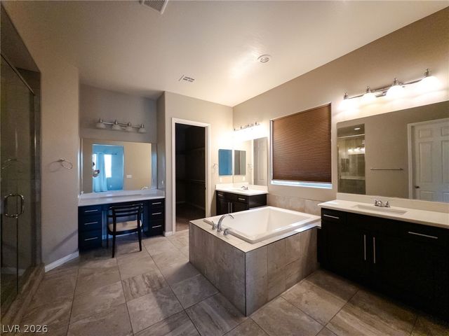 9706 Yellow Shadow Avenue, Las Vegas, NV 89149