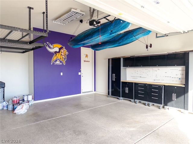 9706 Yellow Shadow Avenue, Las Vegas, NV 89149