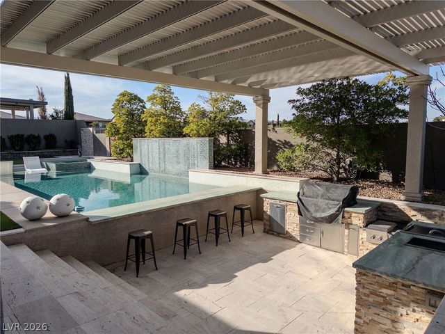 9706 Yellow Shadow Avenue, Las Vegas, NV 89149