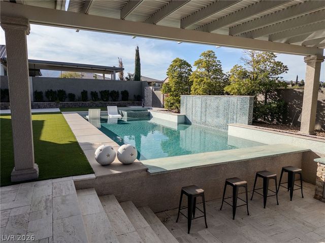 9706 Yellow Shadow Avenue, Las Vegas, NV 89149