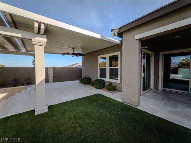 9706 Yellow Shadow Avenue, Las Vegas, NV 89149