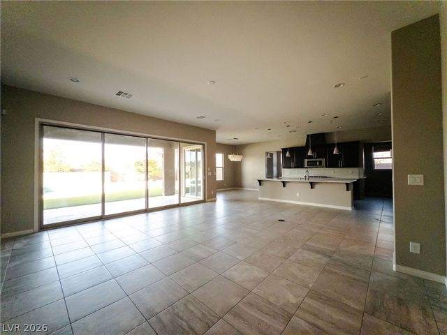 9706 Yellow Shadow Avenue, Las Vegas, NV 89149