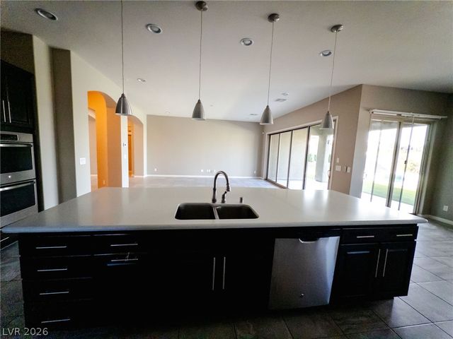 9706 Yellow Shadow Avenue, Las Vegas, NV 89149