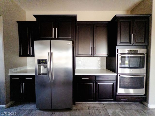 9706 Yellow Shadow Avenue, Las Vegas, NV 89149