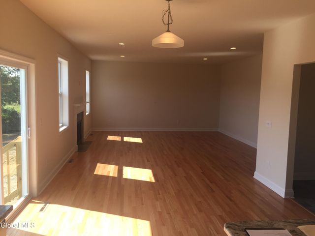 568 NYS 355 Cooper Hill Road, Poestenkill, NY 12198