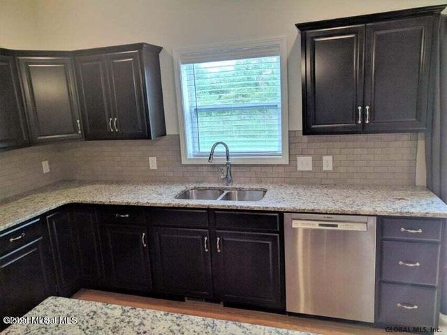 568 NYS 355 Cooper Hill Road, Poestenkill, NY 12198