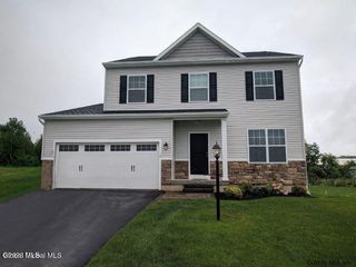 568 NYS 355 Cooper Hill Road, Poestenkill, NY 12198