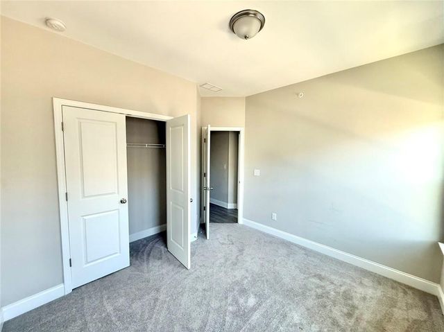 208 Spike Trail SE, Smyrna, GA 30080