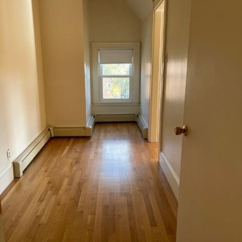 92 Thurston St. 3, Somerville, MA 02145