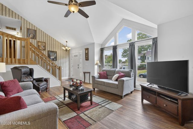 30 Heritage Drive, Howell, NJ 07731
