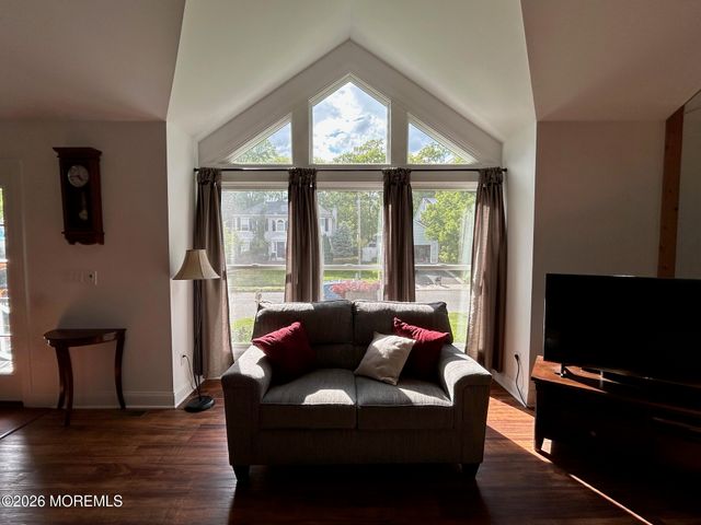 30 Heritage Drive, Howell, NJ 07731