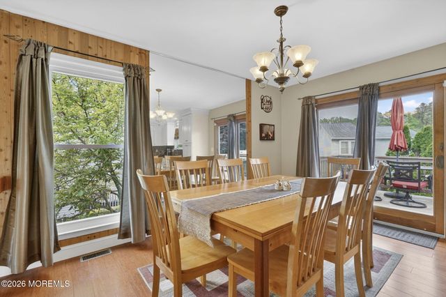 30 Heritage Drive, Howell, NJ 07731