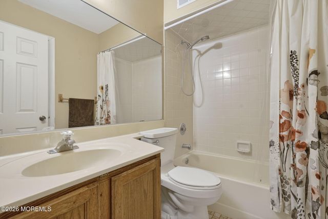 30 Heritage Drive, Howell, NJ 07731