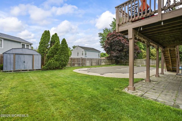 30 Heritage Drive, Howell, NJ 07731