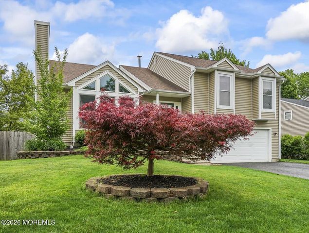30 Heritage Drive, Howell, NJ 07731