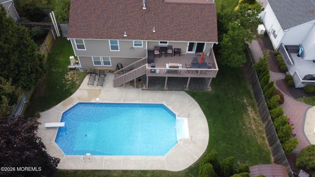 30 Heritage Drive, Howell, NJ 07731