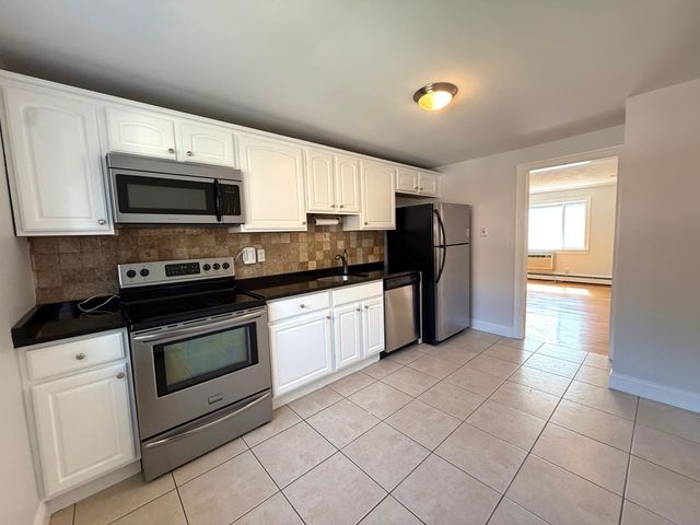 40 Bryon Rd 4, Boston, MA 02467