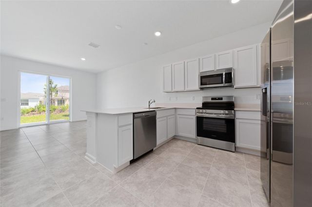 2587 SKYLINE LOOP, Kissimmee, FL 34758