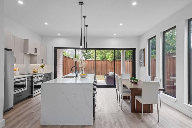 2304 Hondo, Dallas, TX 75219
