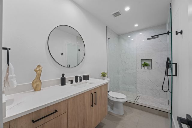 2304 Hondo, Dallas, TX 75219