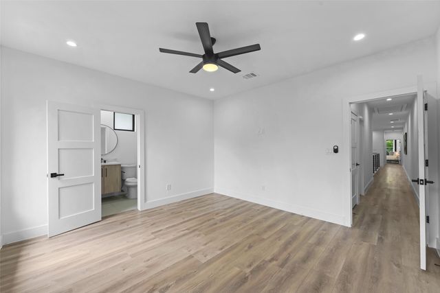 2304 Hondo, Dallas, TX 75219