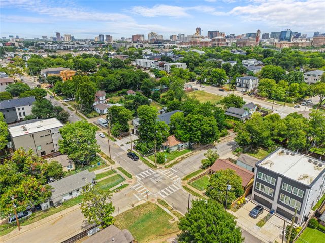 2304 Hondo, Dallas, TX 75219