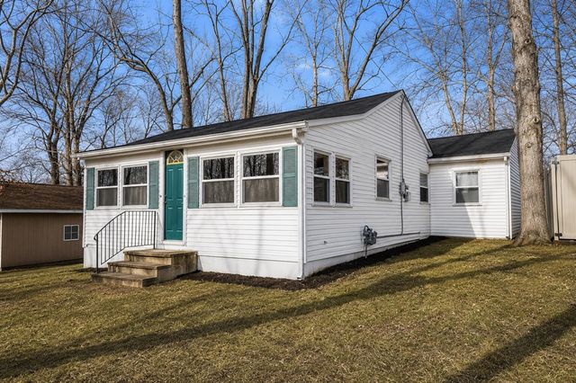211 North Drive, Brooklyn, MI 49230