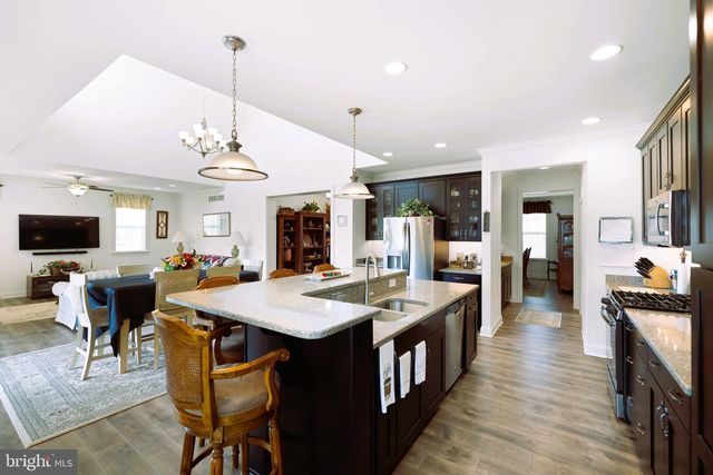 300 NOBLES POND XING, Dover, DE 19904