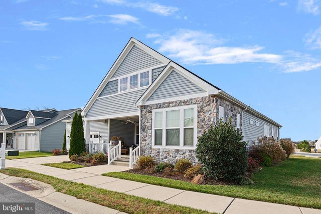 300 NOBLES POND XING, Dover, DE 19904