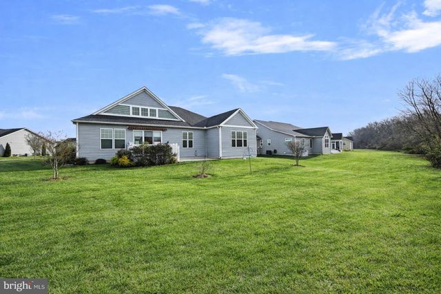 300 NOBLES POND XING, Dover, DE 19904