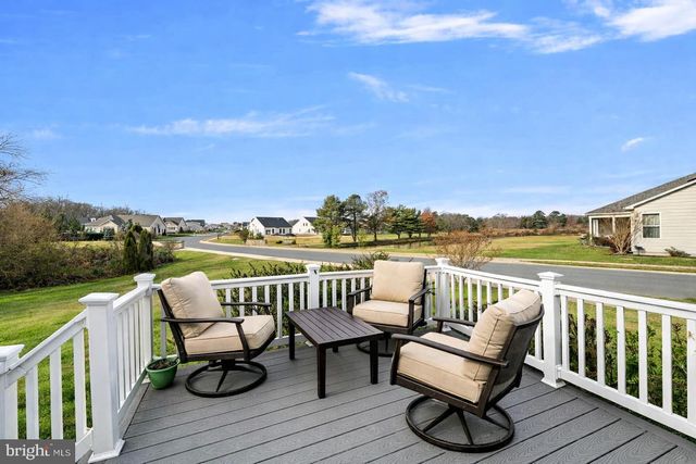 300 NOBLES POND XING, Dover, DE 19904