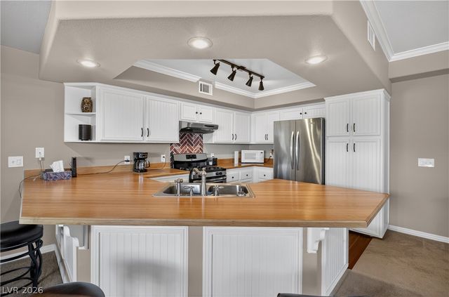 6901 Cobre Azul Avenue 202, Las Vegas, NV 89108