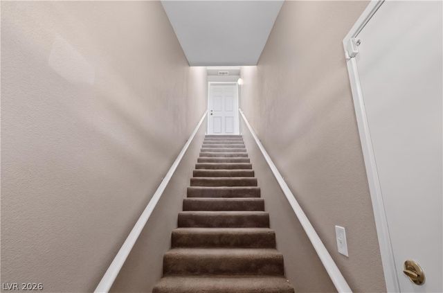 6901 Cobre Azul Avenue 202, Las Vegas, NV 89108
