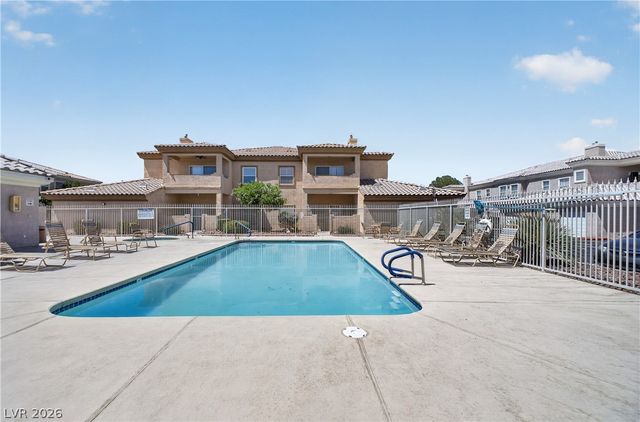 6901 Cobre Azul Avenue 202, Las Vegas, NV 89108