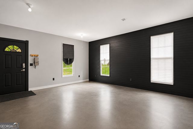 238 W Wedgewood Circle, Newnan, GA 30263